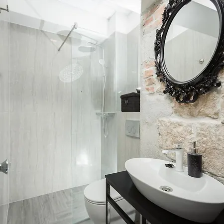 A Deluxe Bed and breakfast 4*
